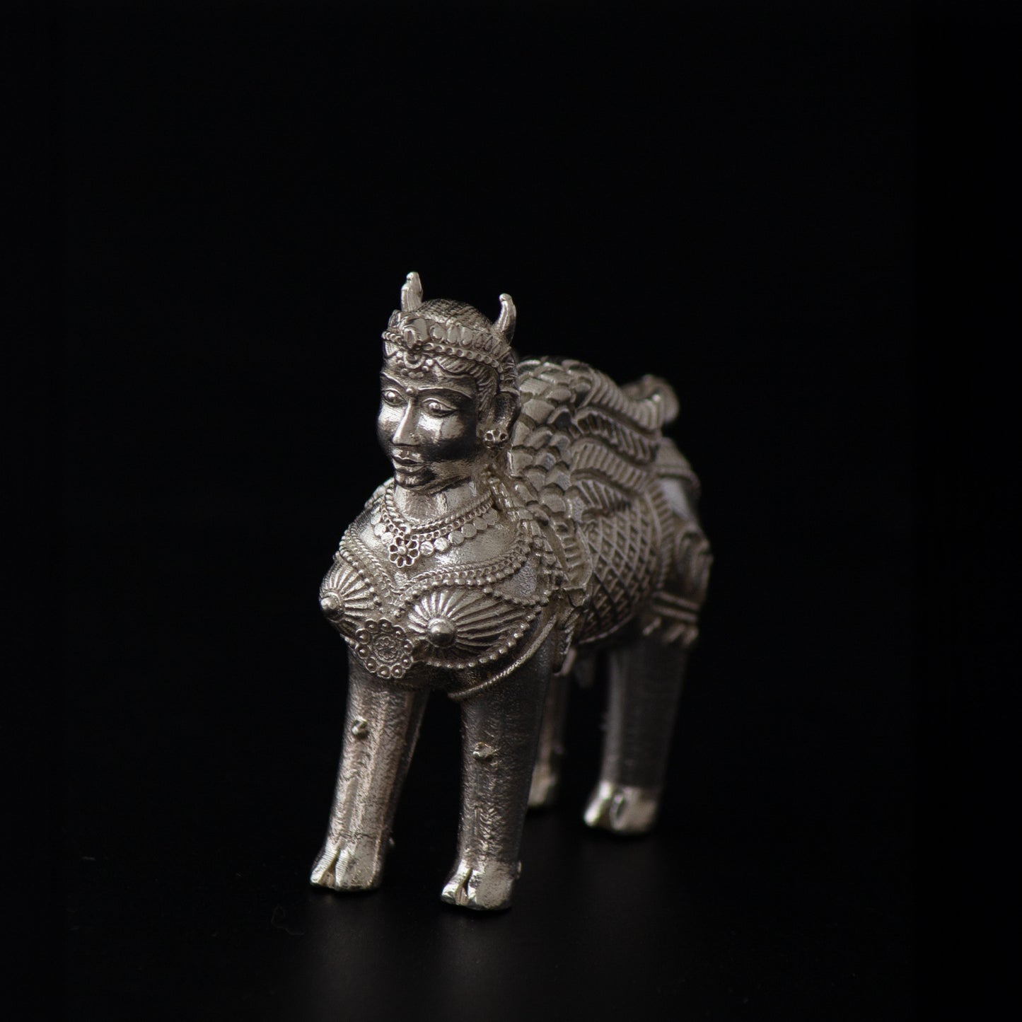 The Gifting Series Silver Idol by Rasvihar