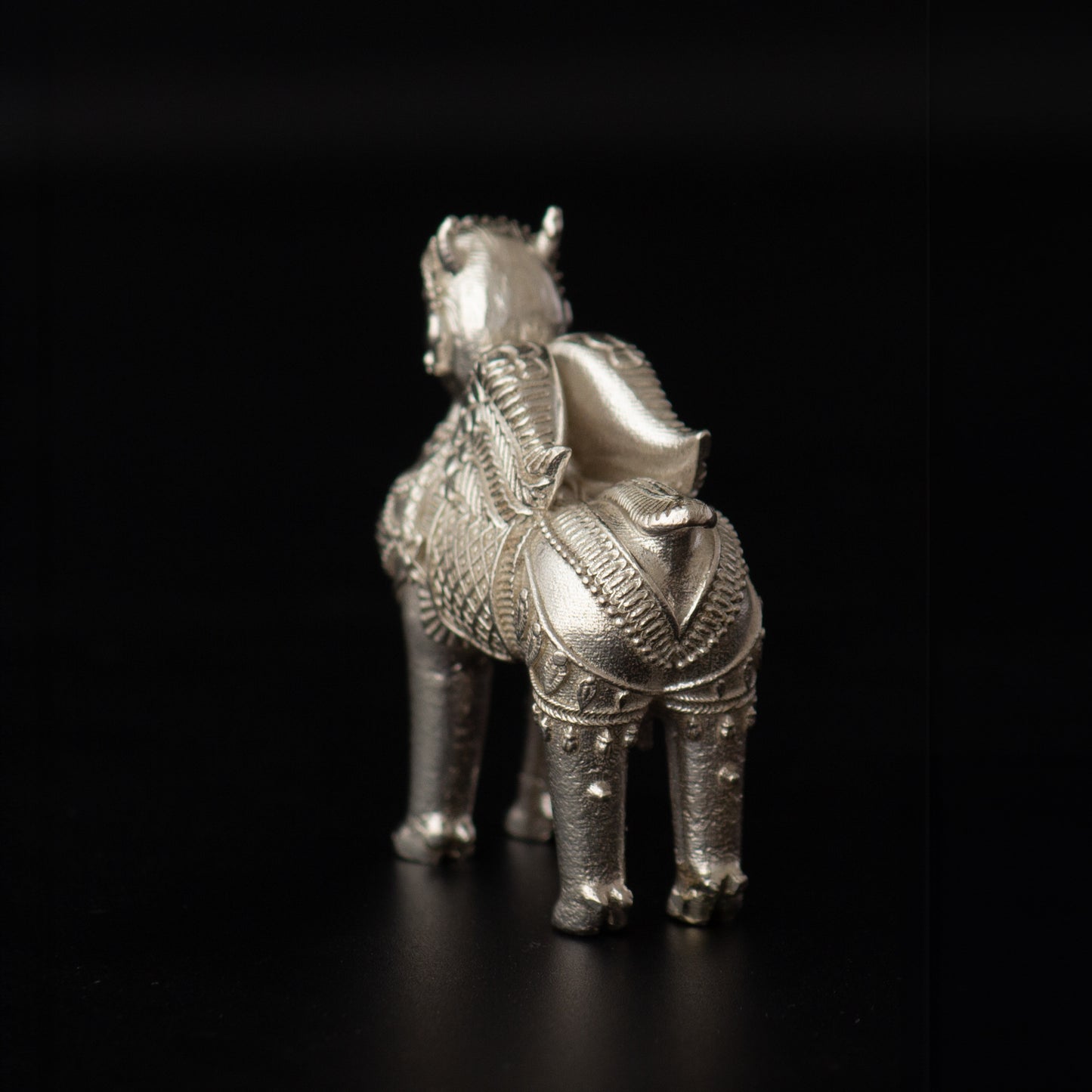 The Gifting Series Silver Idol by Rasvihar