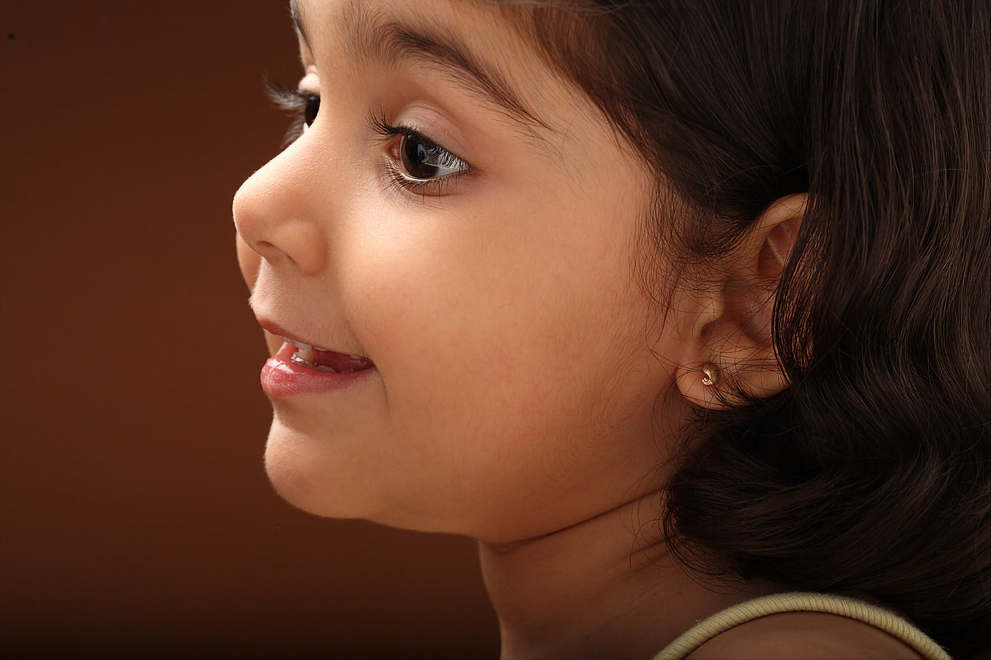 The Babyrasa Tresa Paisley Gold Ear Studs by Rasvihar