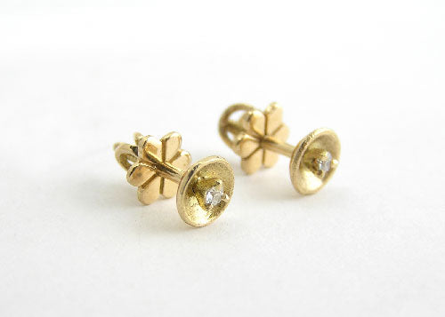 The Babyrasa Aruna Floral Gold and Diamond Ear Studs by Rasvihar