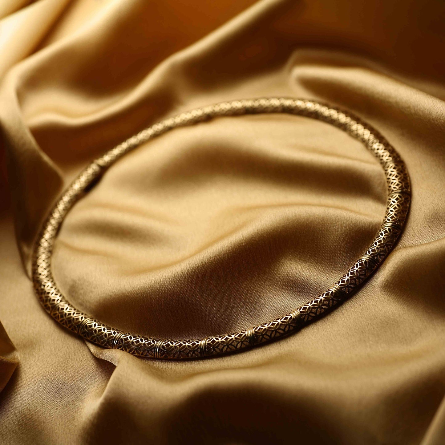 The Indrakanta Lace Series Gold Necklace by Rasvihar