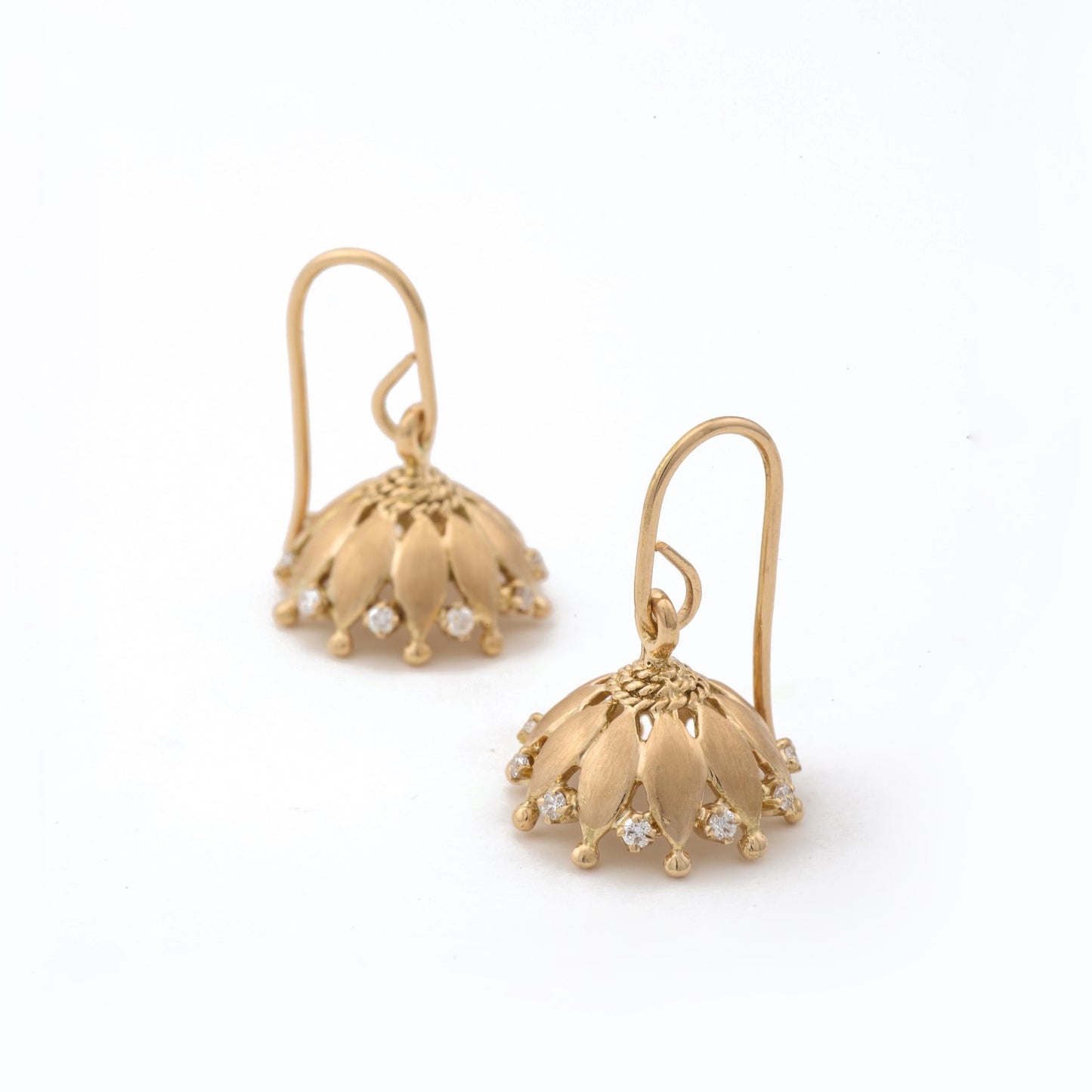 The Ratna Gold and Diamond Jhumka by Rasvihar