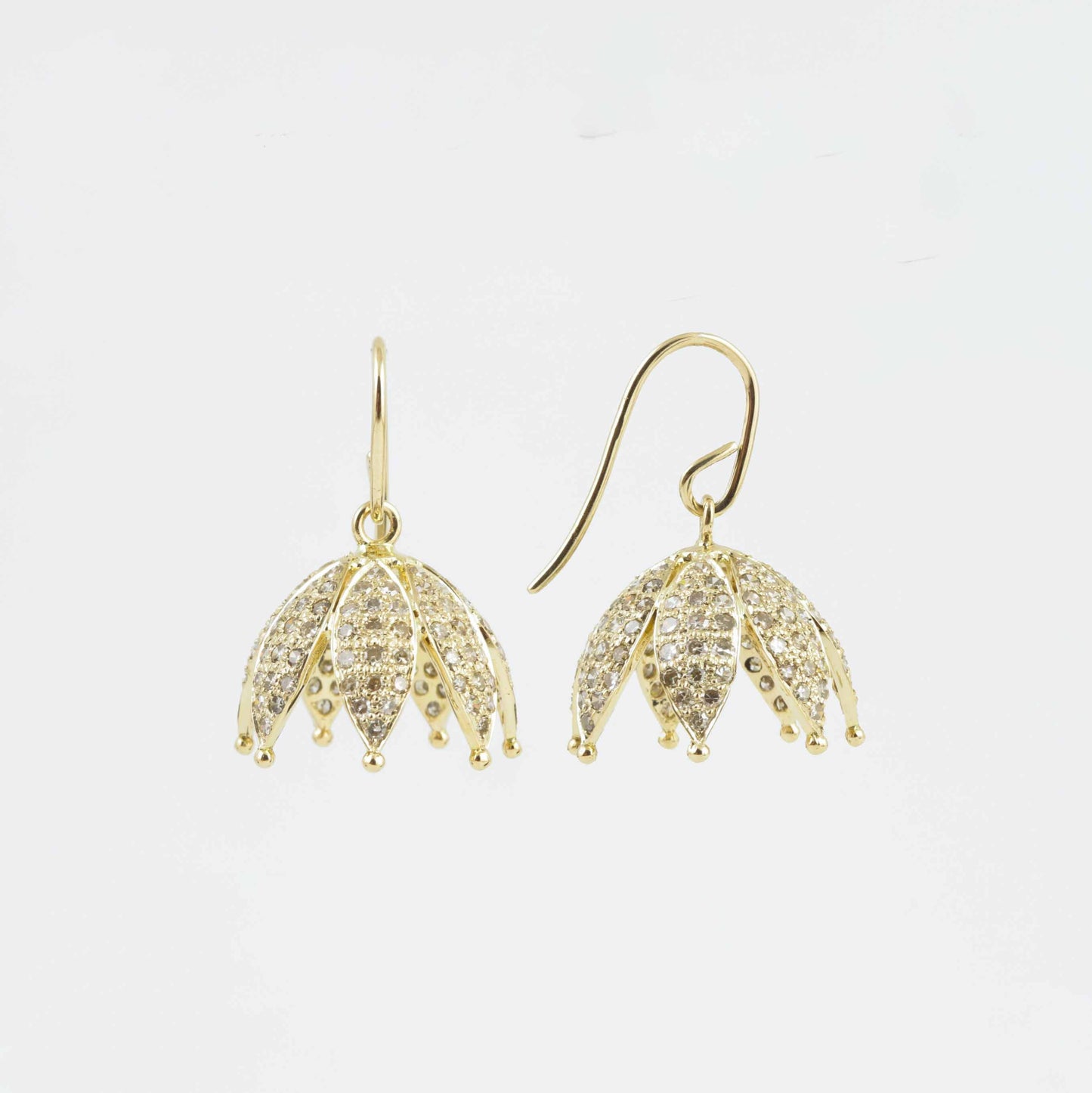 The Kavitha Gold and Diamond Jhumka by Rasvihar