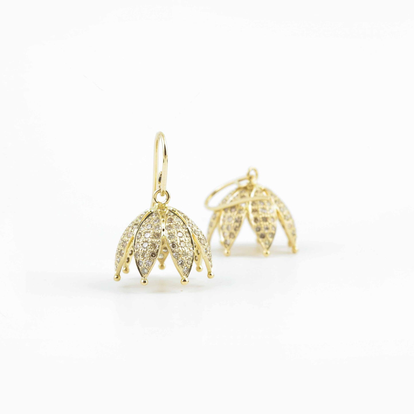 The Kavitha Gold and Diamond Jhumka by Rasvihar