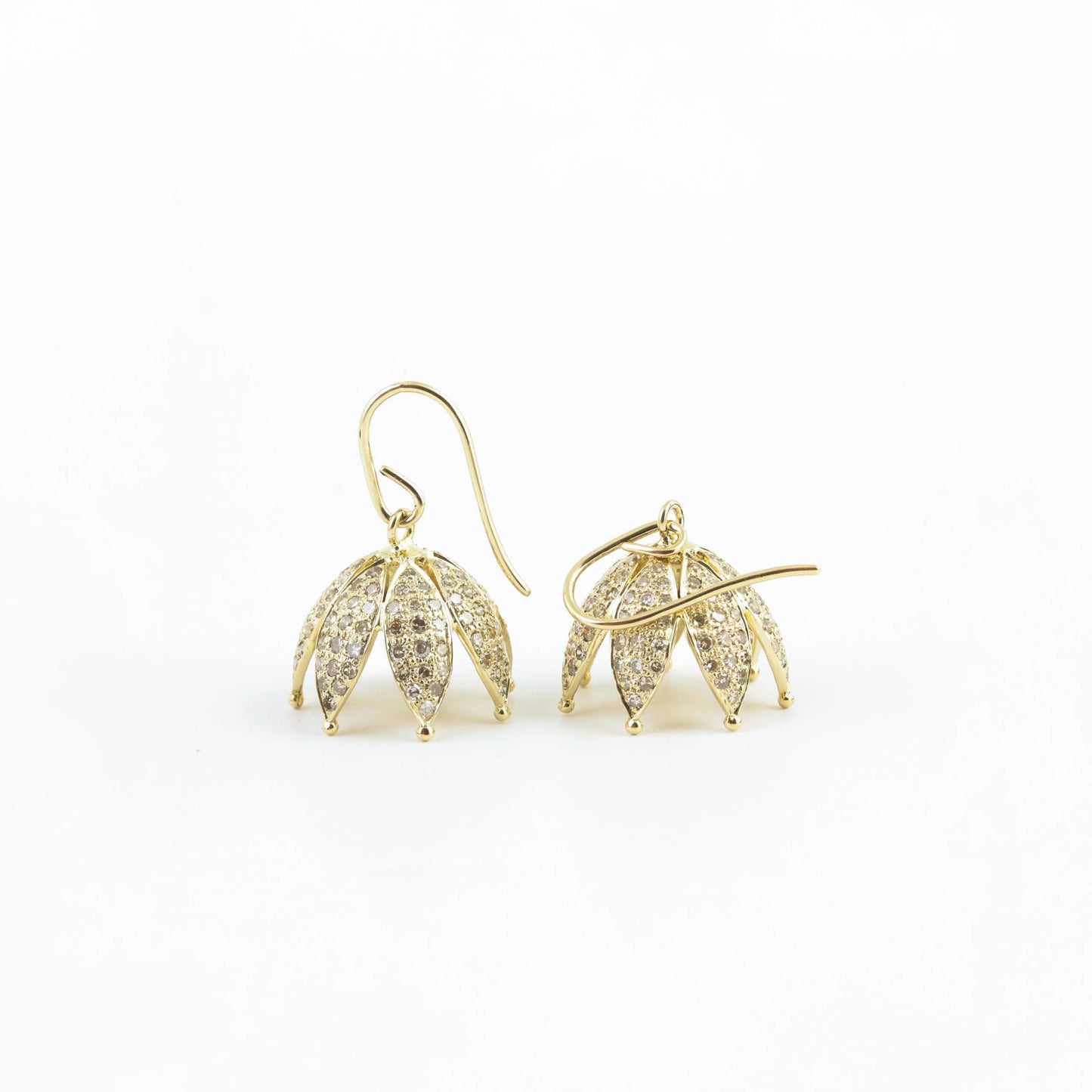 The Kavitha Gold and Diamond Jhumka by Rasvihar