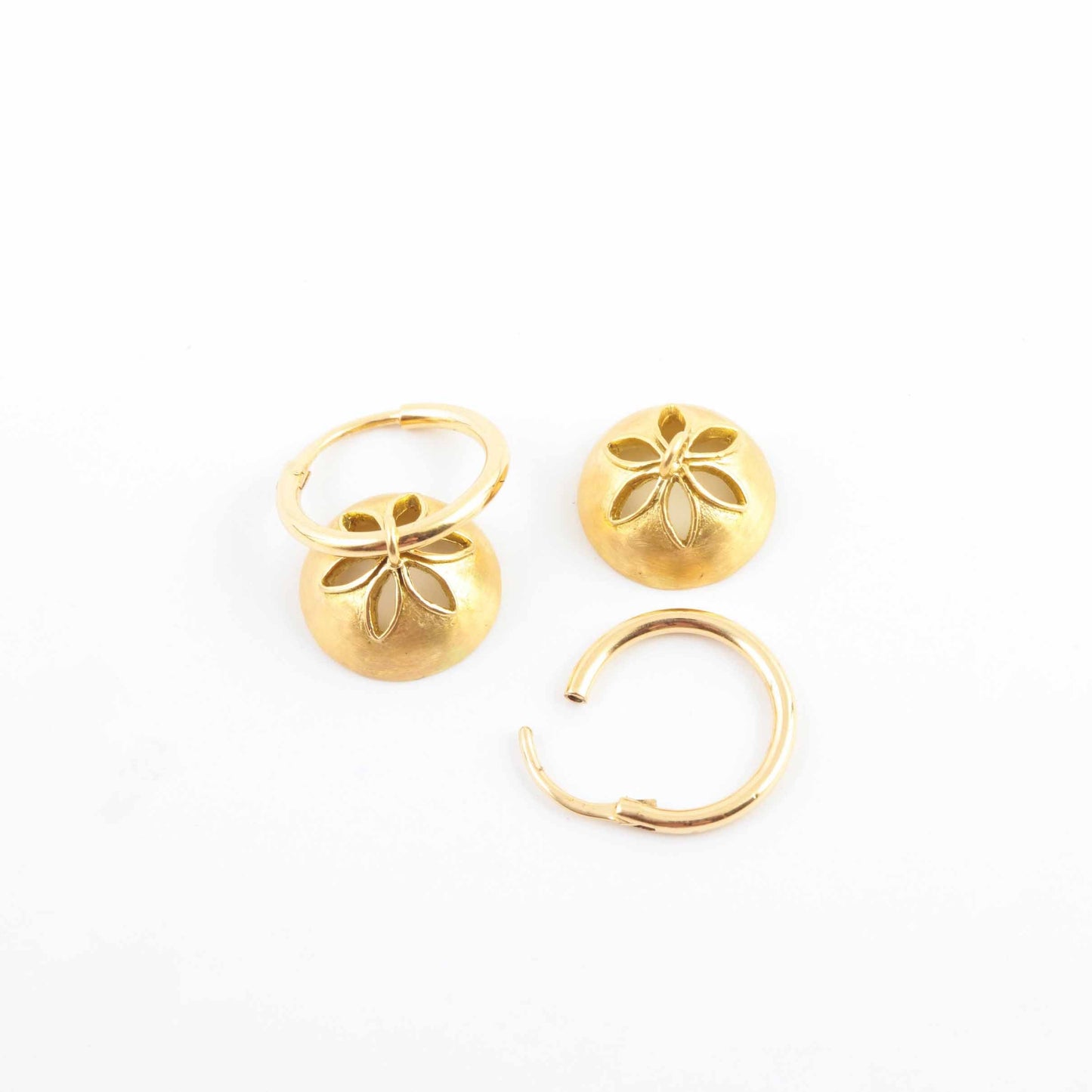 The Jayashri Gold Jhumka by Rasvihar