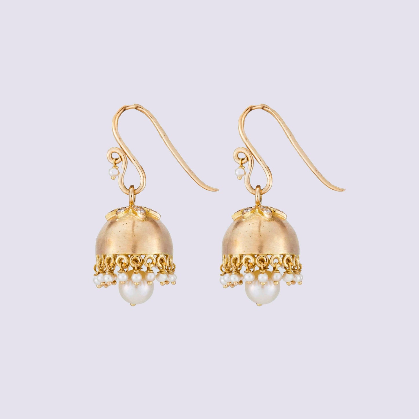 The Kalakriti Gold, Diamond and Pearl Jhumka by Rasvihar