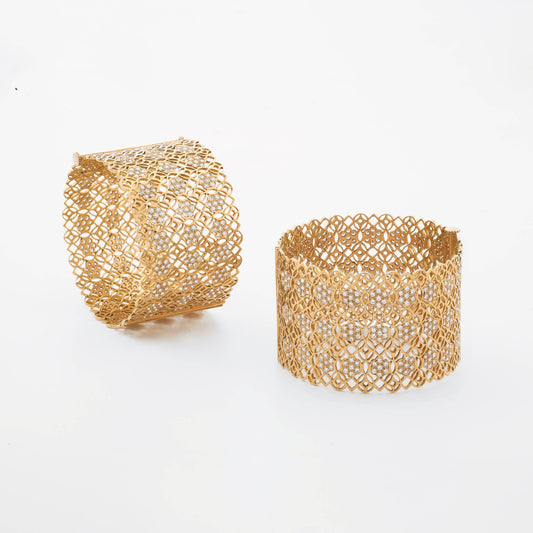 The Apurva Lace Series Gold and Diamond Bangle by Rasvihar