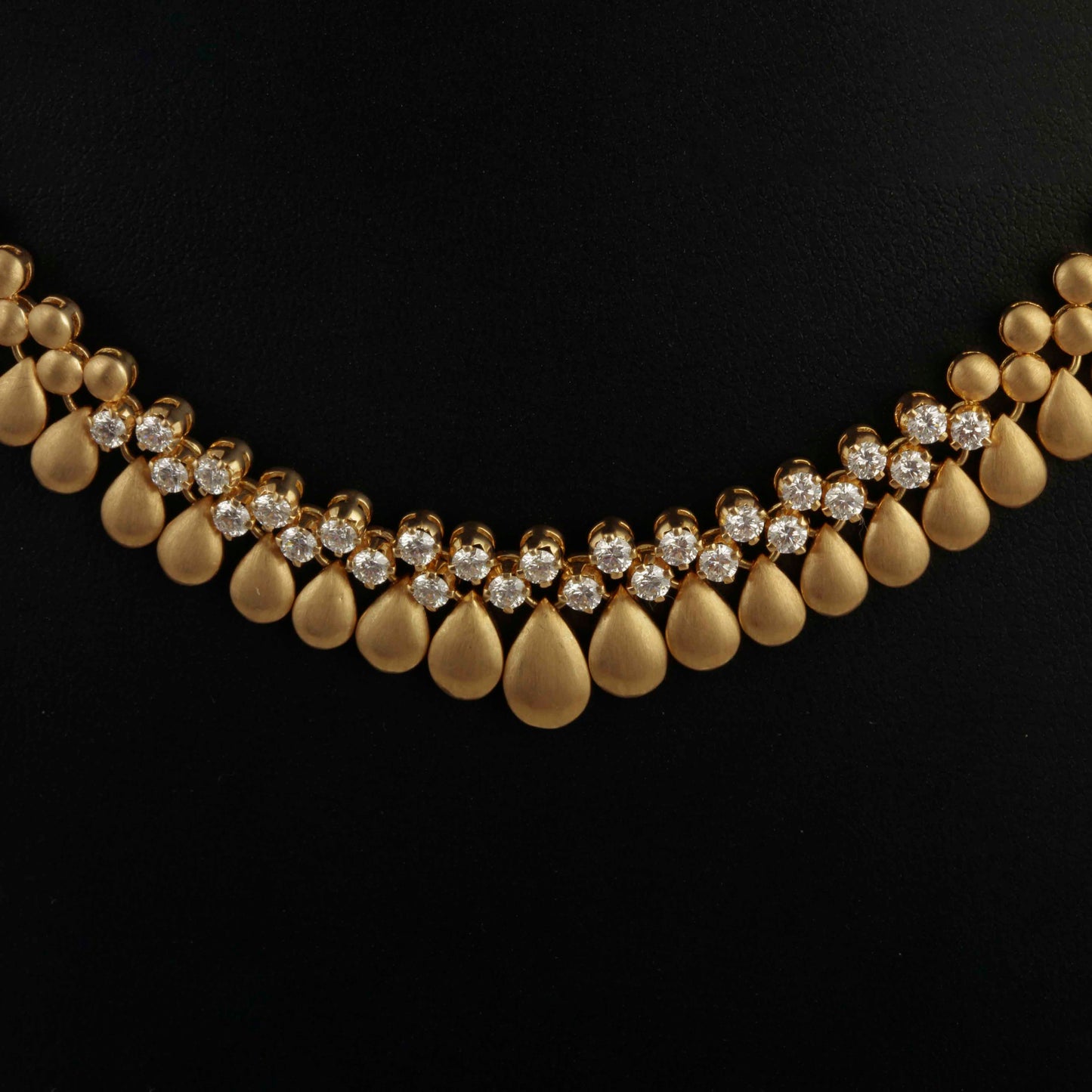 The Athulya Gold and Diamond Necklace by Rasvihar