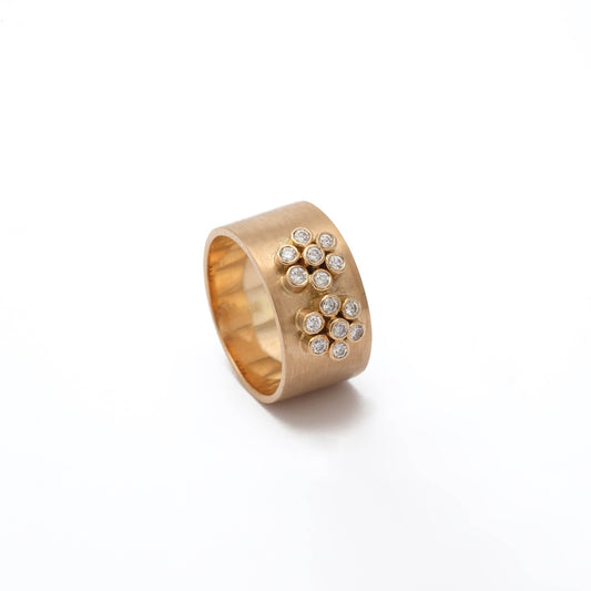 The Hena Primulus Series Gold and Diamond Ring by Rasvihar