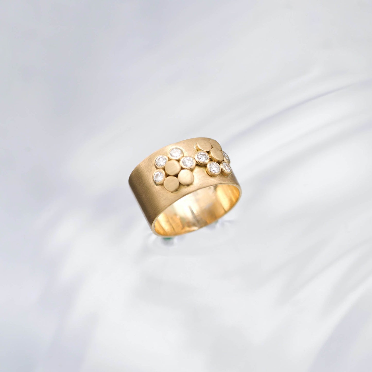 The Akshita Primulus Series Gold and Diamond Ring by Rasvihar